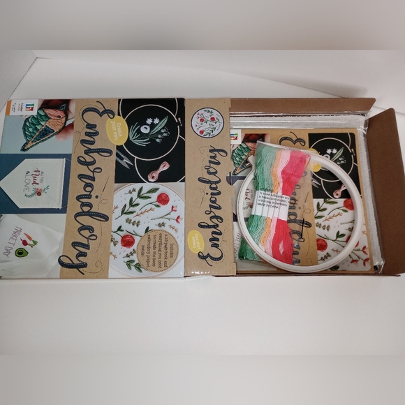 Create Your Own Embroidery Box Set - Picture 3 of 4